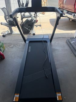 Centr RUNR Tool-Less Assembly Treadmill