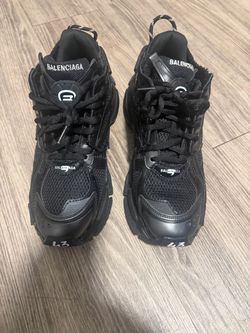 Balenciaga runners