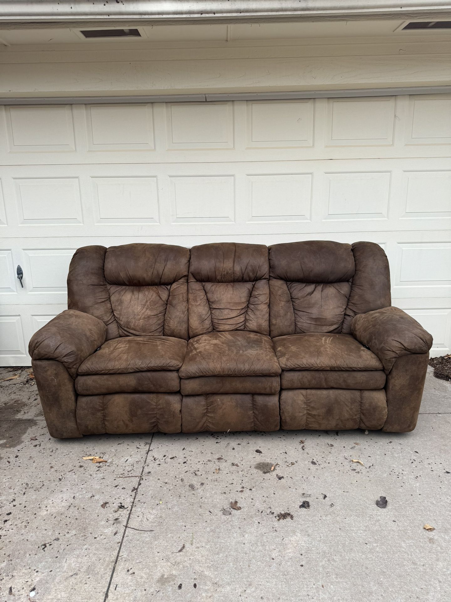 FREE DELIVERY - Ashley Brown 3 Seater with Recliners 