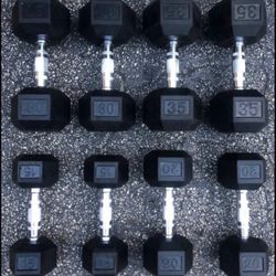 SET  OF  RUBBER  DUMBBELLS (PAIRS OF)  :  15s  20s  30s  35s    
