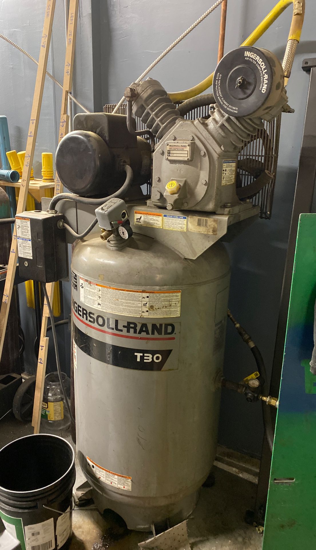 Ingersoll-rand t30 80 gallon air compressor