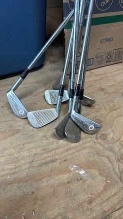 Gold clubs vintage