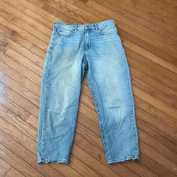 Upgrade Your Style with These Chic MNG Jeans 👖 - Perfect Fit, Classic Look! 🌟