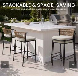 Outdoor Patio Bar Stool Set of 4 with Cushion and Rattan Back