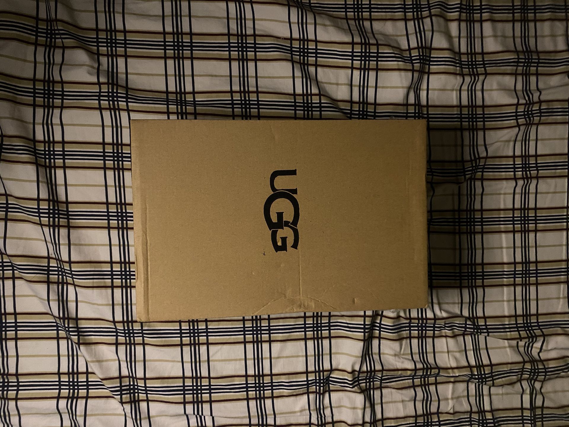Brand New Uggs Size 5