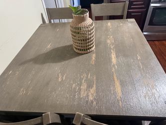 Comedor de 4 sillas color gris