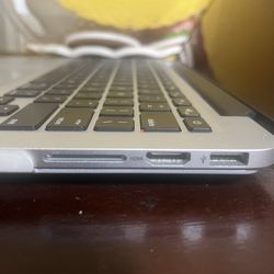 Apple Macbook Pro 13” Mid 2014 A1502