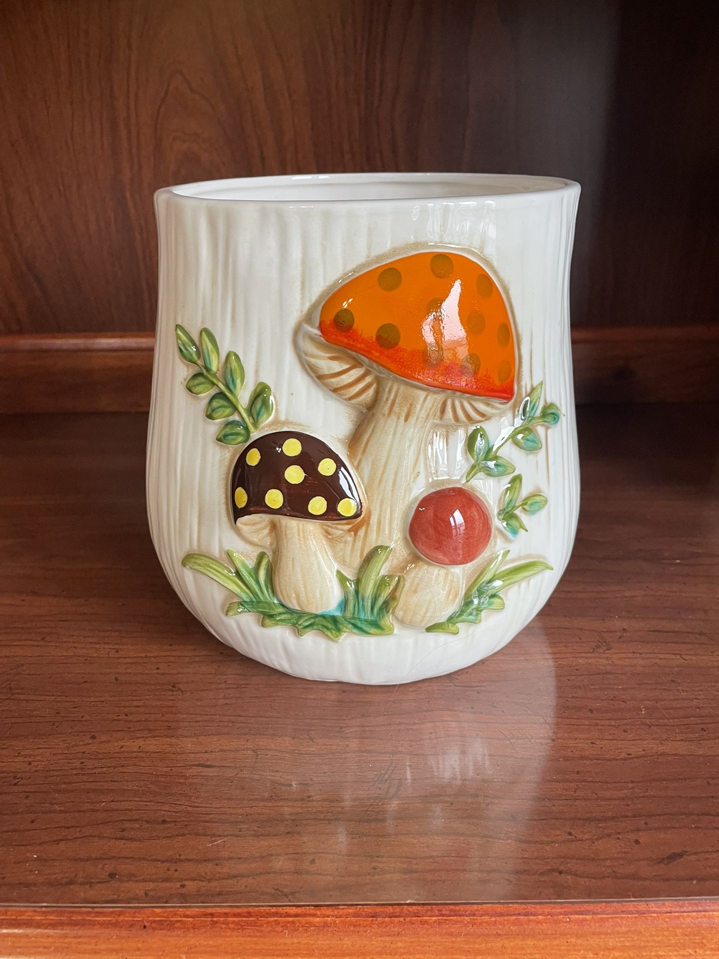 Vintage 1976 Sears, Roebuck & Co Merry Mushroom Small Canister NO LID 7” H, top 6.25”W
