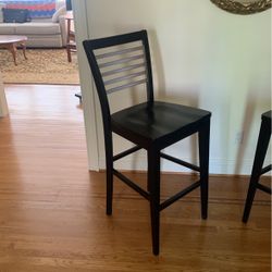 2 Solid Wood Black With Crome Barstools