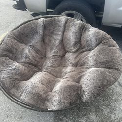 Large Papasan Chair With Cushion. Read Description Before Questions 