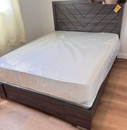Cama/ bed Queen size Nueva en caja/New in box
