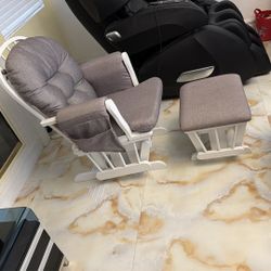 Rocking Chair 
