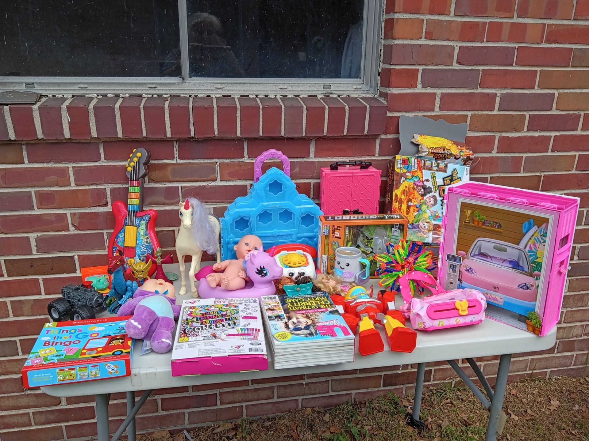 Toys price is for all