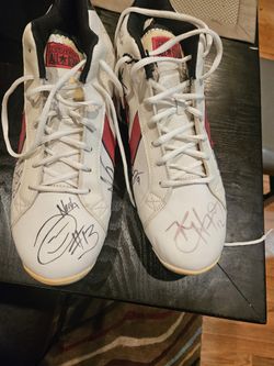 2010 Kurt Hinrich Game-worn Shoes.
