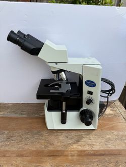 Microscope