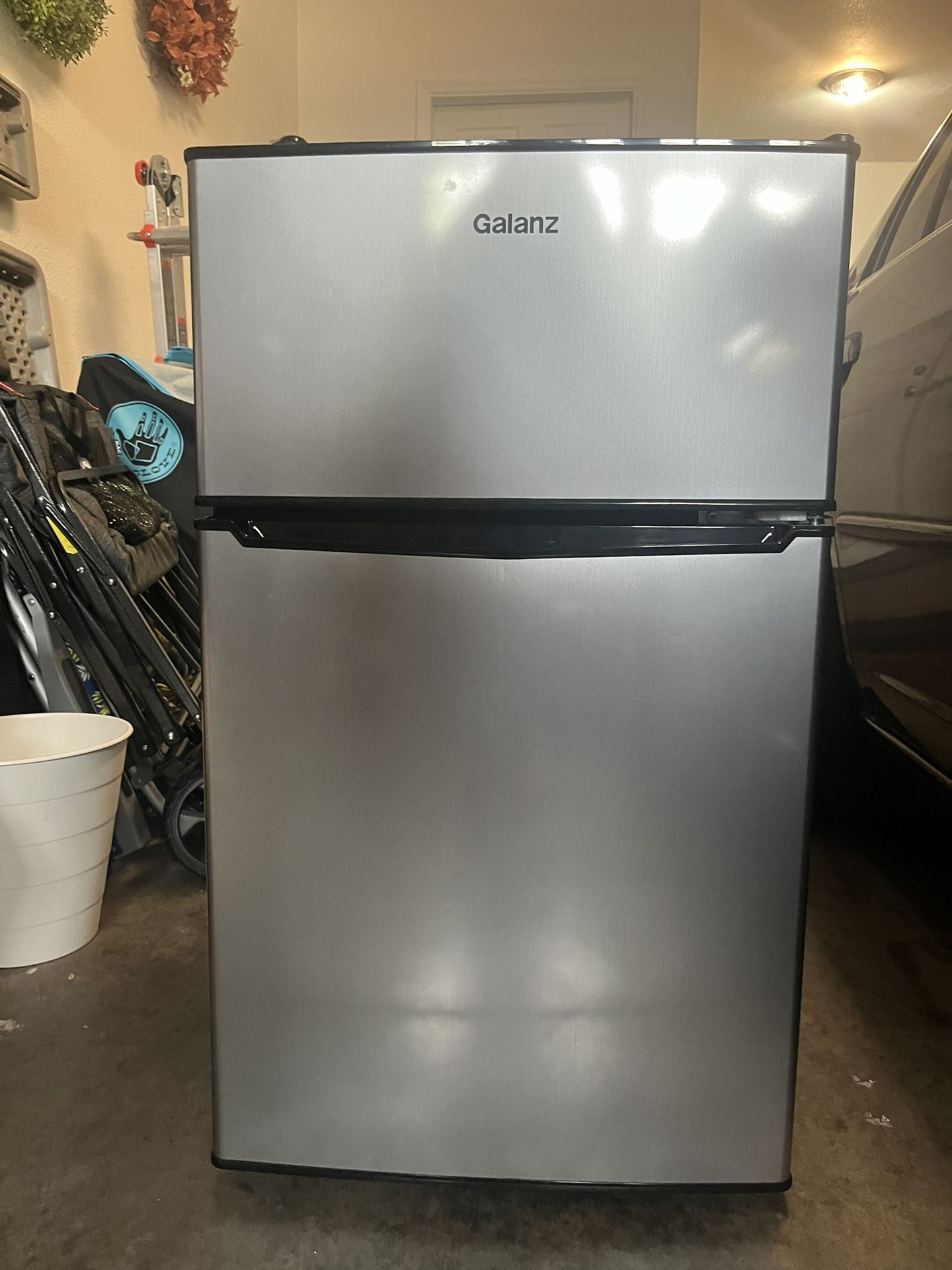 Galanz 3.1 Cu ft Two Door Mini Fridge with Freezer, Stainless, Estar, New