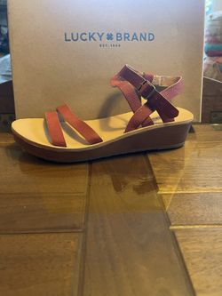 Women’s Size 8 Sandals