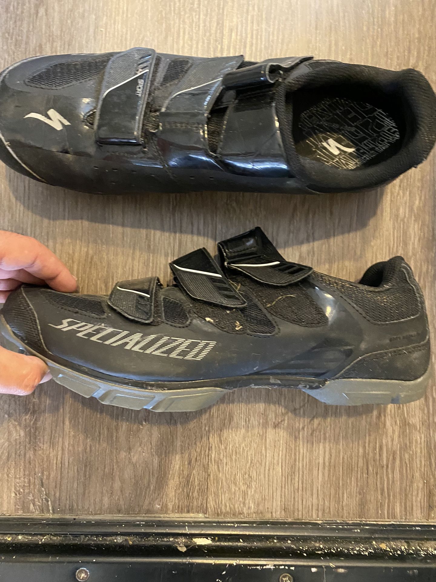 Road Bike Seat And Mountain Bike Shoes (11us)