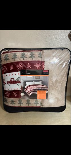 Christmas Reversible Comforter Size Full/Queen