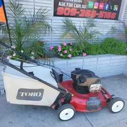TORO GAS SELF-PROPELLED LANW MOWER 