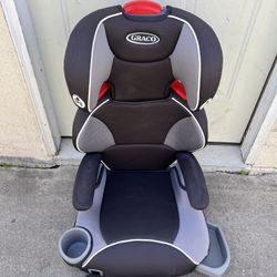 GRACO BOOSTER SEAT