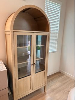 Cabinet light wood