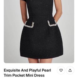 Beautiful Short Dress .. Size M/L 