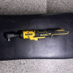 Dewalt 20v Ratchet 3/8 DCF513