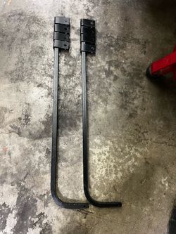 A25L/R iron mudflap hanger pair