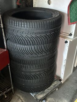 New Michelin 245/40 R18 Pilot Alpin