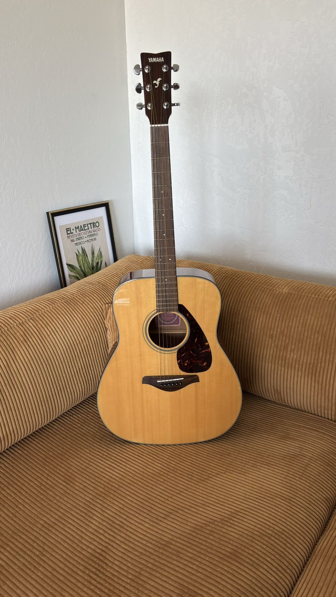 Yamaha FG700S Acoustic guitar