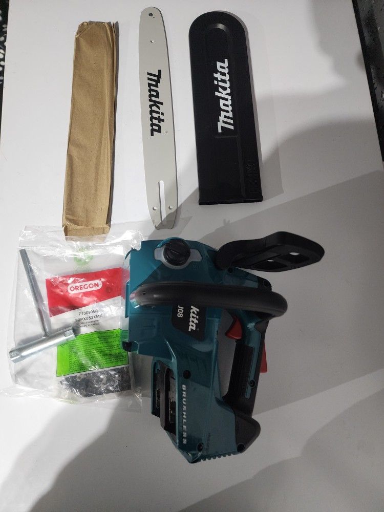 Makita Chainsaw 14"