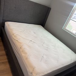 Queen size bed frame & mattress