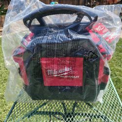Milwaukee 15in Structured Packout Bag