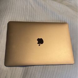 MacBook Air 13” (Rose Gold) 