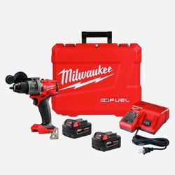 Milwaukee M18 Fuel 18V Hammer Drill/Driver Kit
