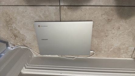 Samsung Chromebook 14in. Model # XE345XDA 2021