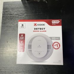 Kidde 10-Year 3-Pack Battery Powered Smoke Detector with Photelectric Sensor