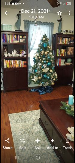 Set Of 2 Bookshelves $80 For Both 32x12x72
