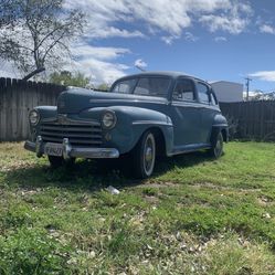 1948 Ford Super Deluxe 