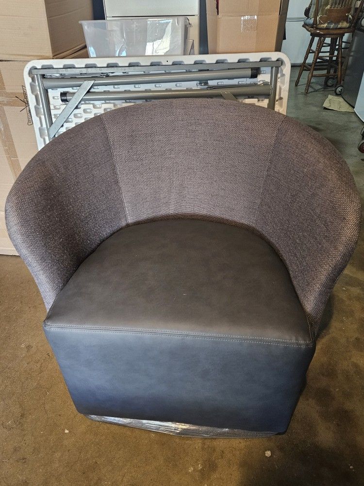 Two Tone Lounge Chair