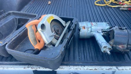 Saw and nail gun