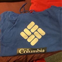 Some Columbia Hoodies And A Jacket 75 For All 25 Each