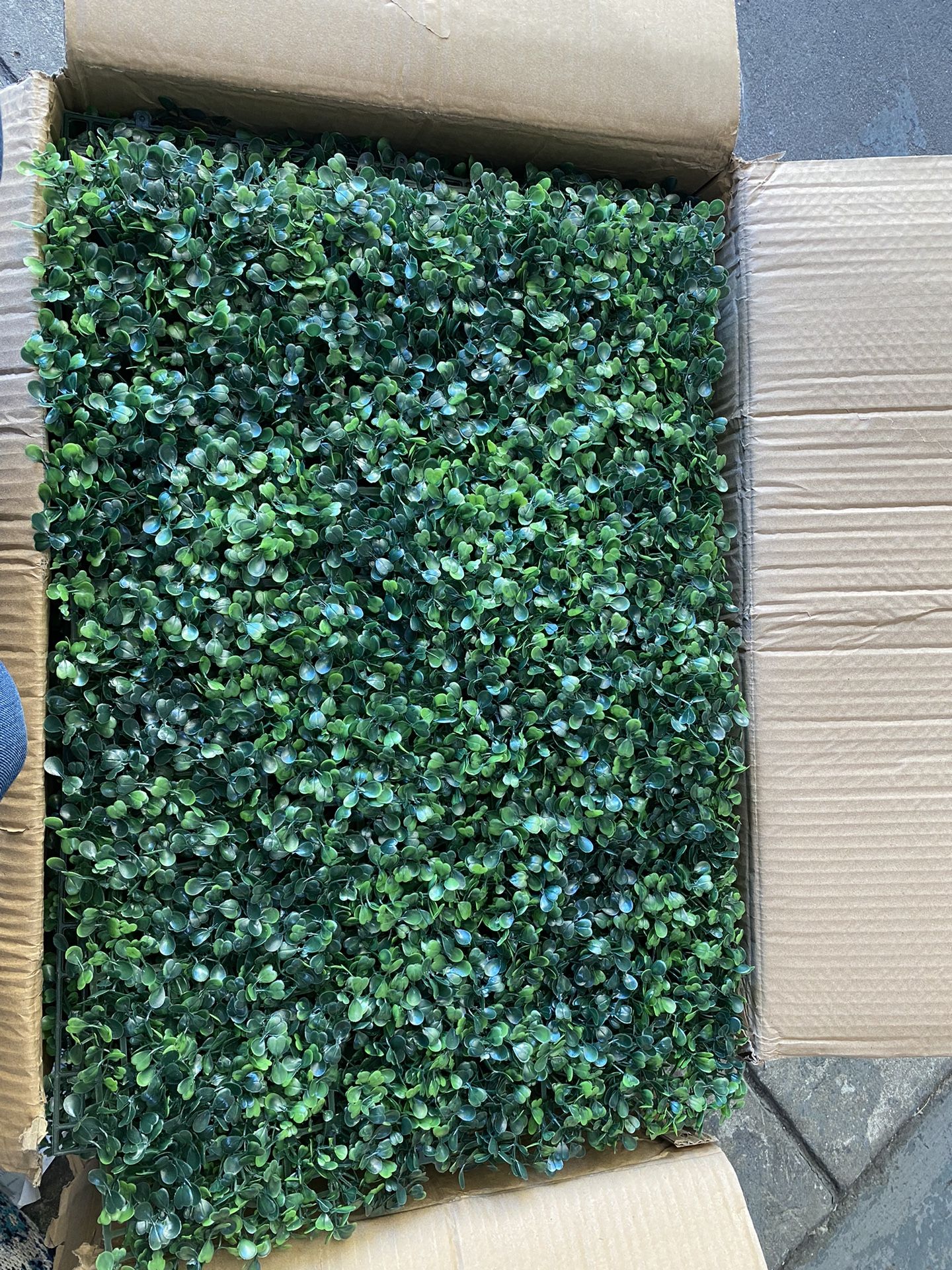 Grass Wall Backdrop 16”x24” 12pcs