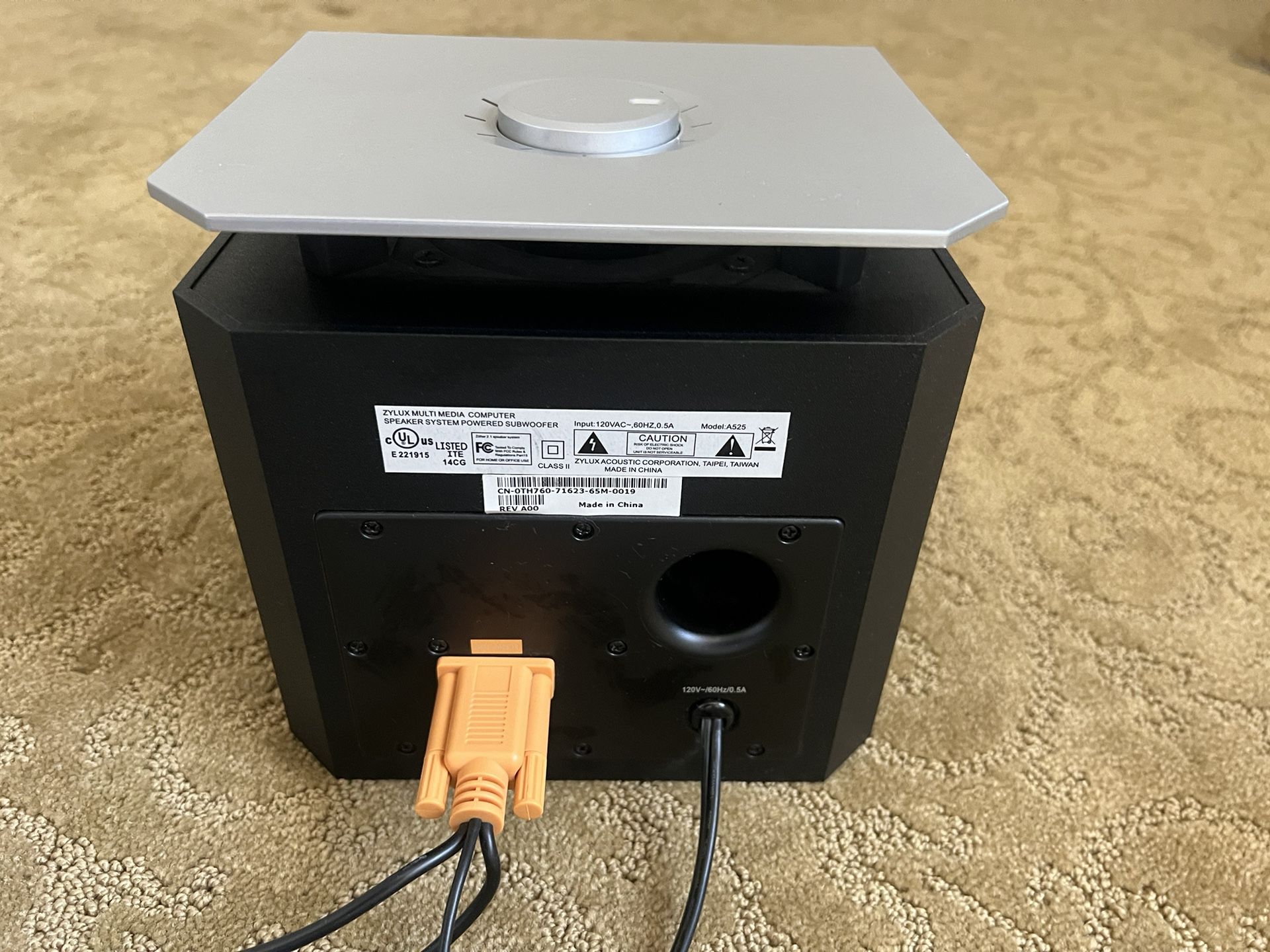 Dell A525 Computer Speakers & Subwoofer System for Sale in Gardena, CA