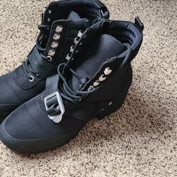 Women's Shoes Size 8