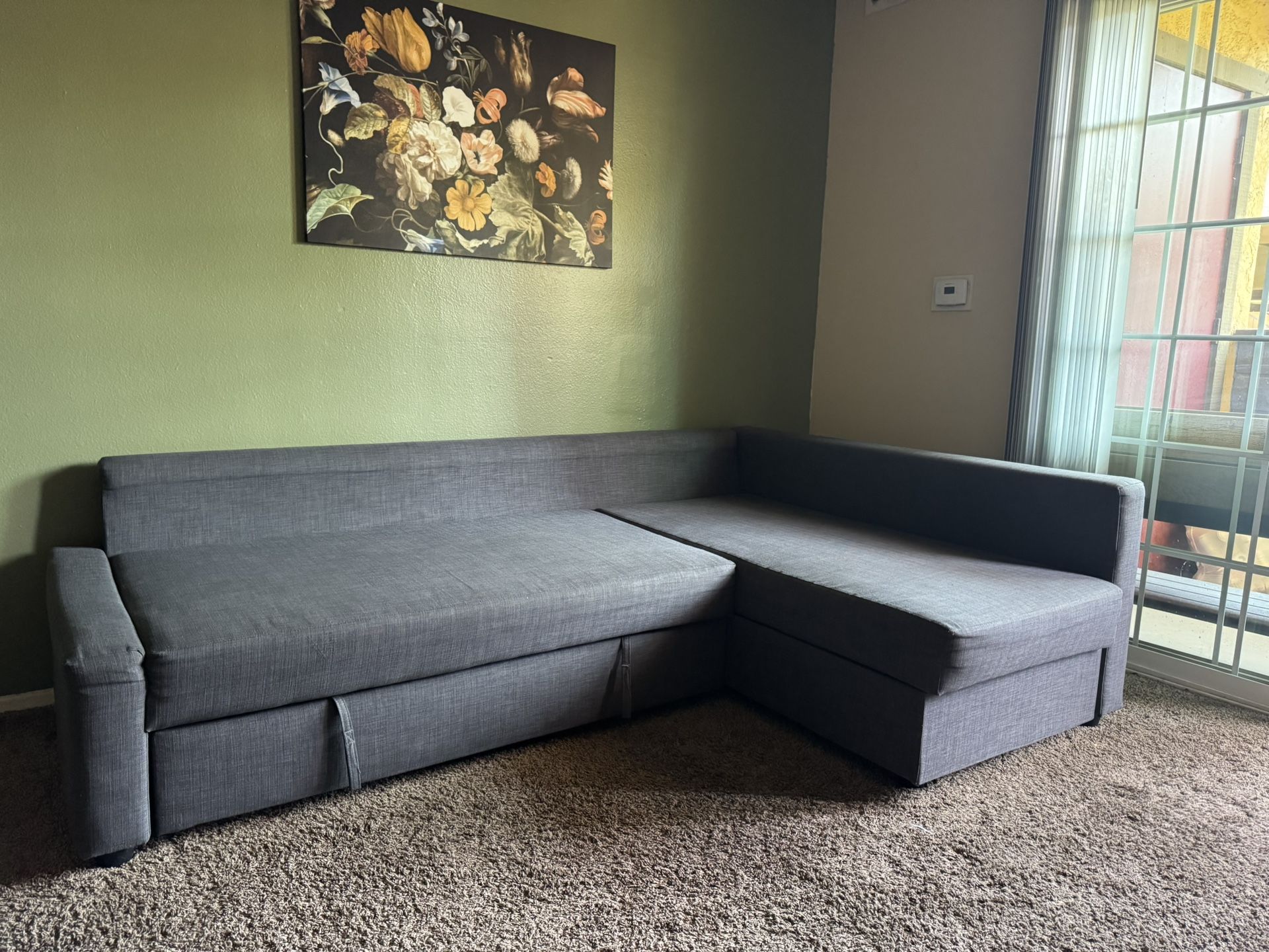 Sleeper Sectional w/ Storage
