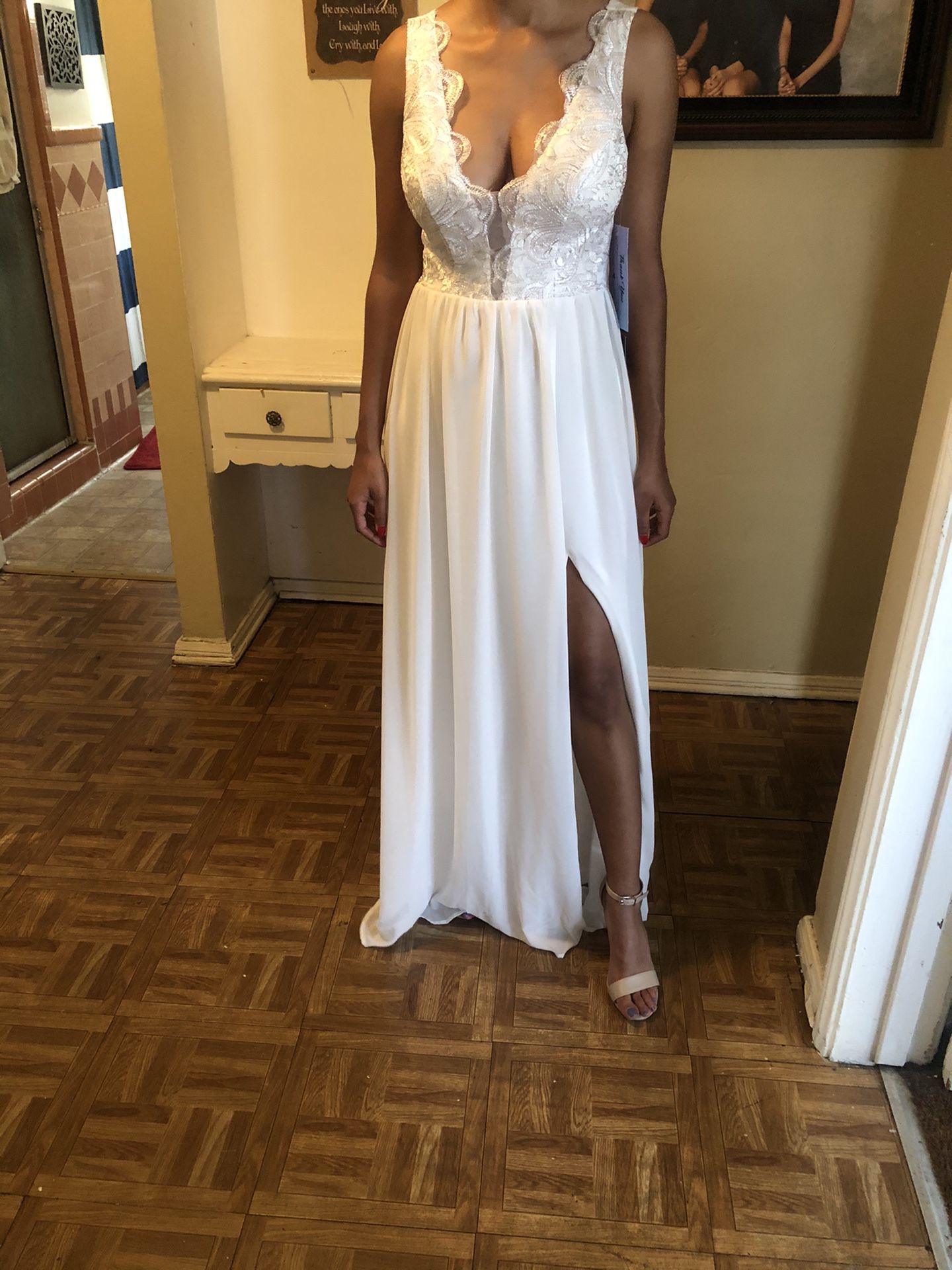 Elegant Wedding/Prom/Evening dress