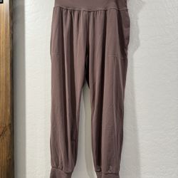 Athleta Salutation Jogger Powervita
