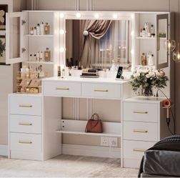 White Vanity Desk with Lighted Mirror and Drawers